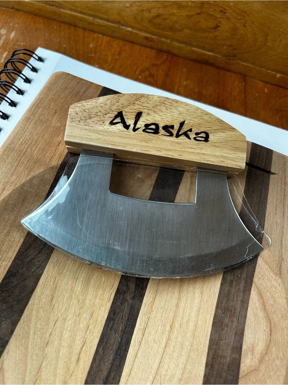 Alaska Wood Handle Mezzaluna Knife with Striped Cutting Board